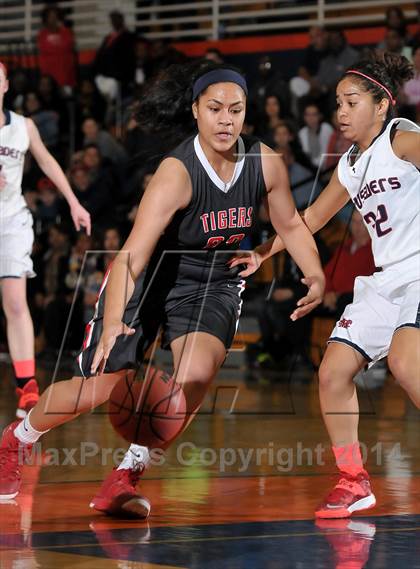 Thumbnail 2 in Patterson vs. Modesto Christian (CIF SJS D3 Playoffs) photogallery.