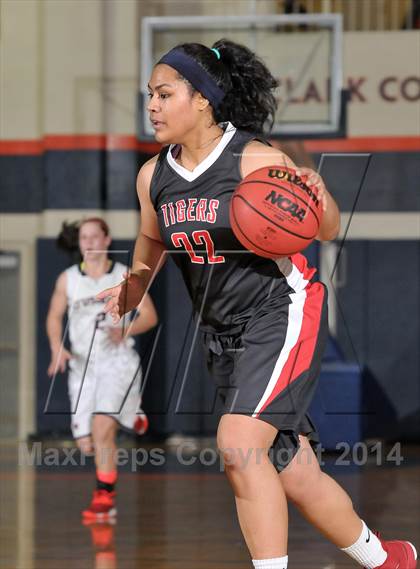 Thumbnail 3 in Patterson vs. Modesto Christian (CIF SJS D3 Playoffs) photogallery.