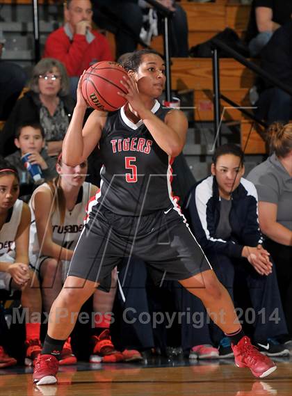 Thumbnail 2 in Patterson vs. Modesto Christian (CIF SJS D3 Playoffs) photogallery.