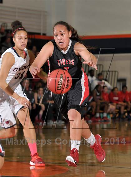 Thumbnail 1 in Patterson vs. Modesto Christian (CIF SJS D3 Playoffs) photogallery.