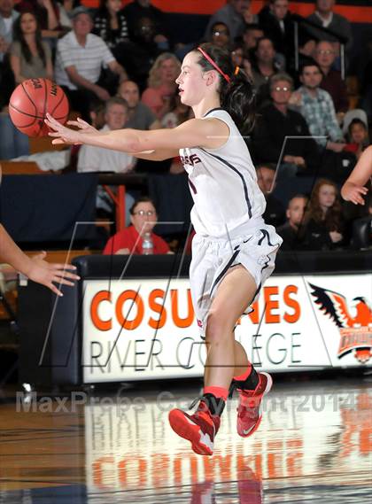 Thumbnail 2 in Patterson vs. Modesto Christian (CIF SJS D3 Playoffs) photogallery.