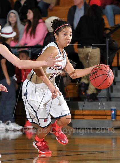 Thumbnail 2 in Patterson vs. Modesto Christian (CIF SJS D3 Playoffs) photogallery.