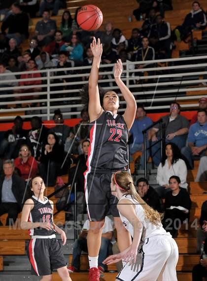 Thumbnail 2 in Patterson vs. Modesto Christian (CIF SJS D3 Playoffs) photogallery.