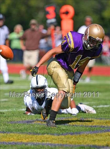 Thumbnail 1 in Huntington @ Sayville photogallery.