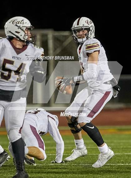 Thumbnail 2 in Elk Grove vs. Whitney (CIF SJS D2 Final) photogallery.