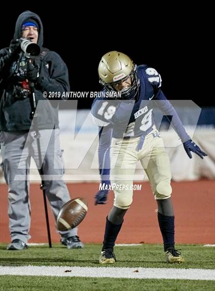 Thumbnail 3 in Elk Grove vs. Whitney (CIF SJS D2 Final) photogallery.