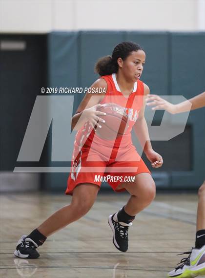 Thumbnail 3 in Washington Union vs. Central (H.I.T Hoover High School) photogallery.