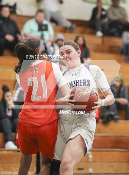 Thumbnail 2 in Washington Union vs. Central (H.I.T Hoover High School) photogallery.
