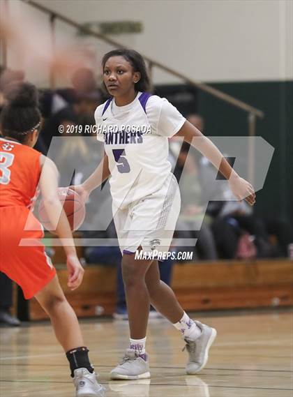 Thumbnail 1 in Washington Union vs. Central (H.I.T Hoover High School) photogallery.