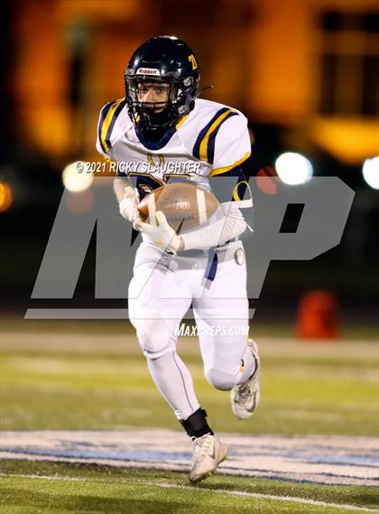 Thumbnail 3 in O'Fallon @ Belleville East photogallery.