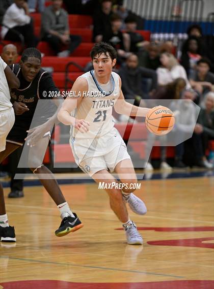 Thumbnail 2 in North Tampa Christian Academy vs Lake Worth (Sun Bash Tampa) photogallery.