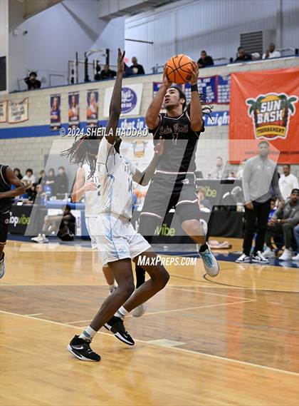 Thumbnail 3 in North Tampa Christian Academy vs Lake Worth (Sun Bash Tampa) photogallery.
