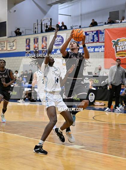 Thumbnail 2 in North Tampa Christian Academy vs Lake Worth (Sun Bash Tampa) photogallery.