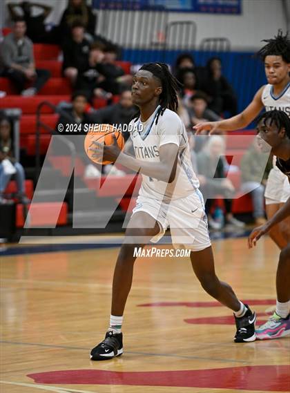 Thumbnail 2 in North Tampa Christian Academy vs Lake Worth (Sun Bash Tampa) photogallery.