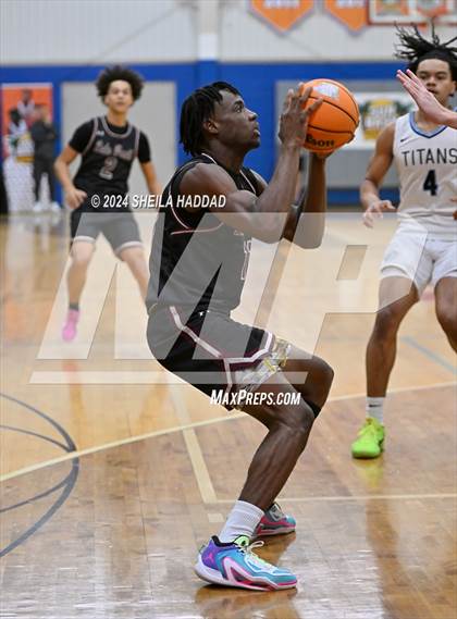 Thumbnail 3 in North Tampa Christian Academy vs Lake Worth (Sun Bash Tampa) photogallery.