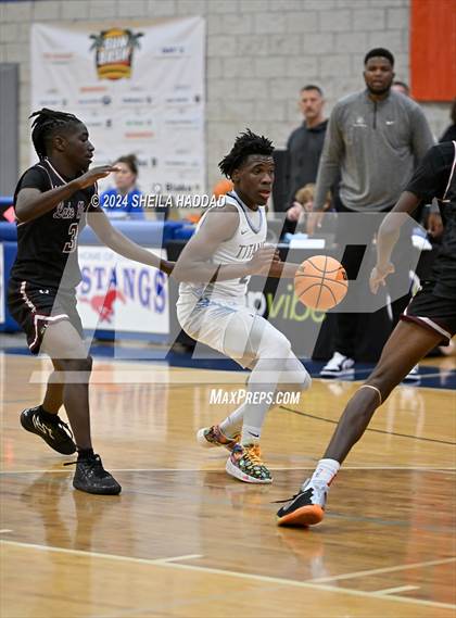 Thumbnail 2 in North Tampa Christian Academy vs Lake Worth (Sun Bash Tampa) photogallery.