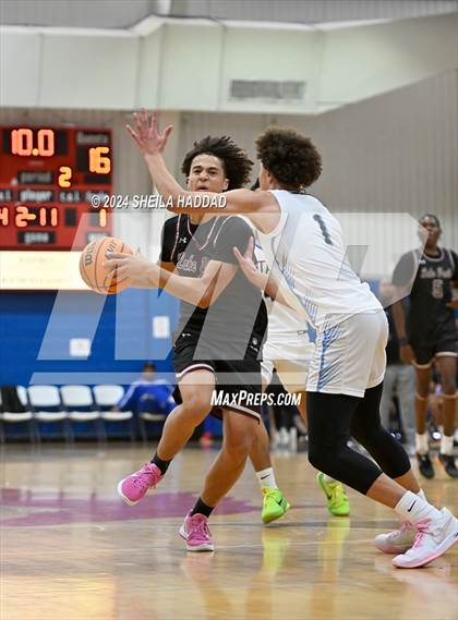 Thumbnail 1 in North Tampa Christian Academy vs Lake Worth (Sun Bash Tampa) photogallery.