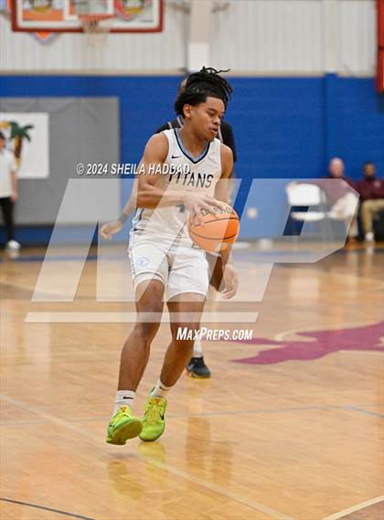 Thumbnail 2 in North Tampa Christian Academy vs Lake Worth (Sun Bash Tampa) photogallery.