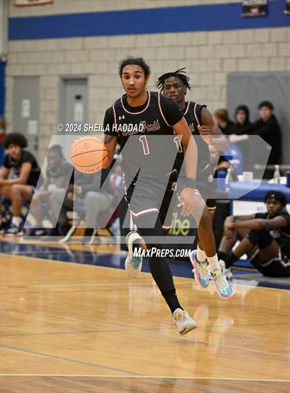Thumbnail 3 in North Tampa Christian Academy vs Lake Worth (Sun Bash Tampa) photogallery.