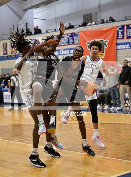 Thumbnail 2 in North Tampa Christian Academy vs Lake Worth (Sun Bash Tampa) photogallery.
