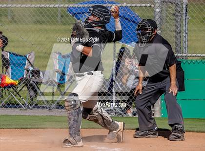 Thumbnail 1 in Warren @ Monrovia photogallery.