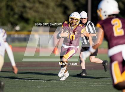 Thumbnail 1 in Valencia @ Simi Valley photogallery.