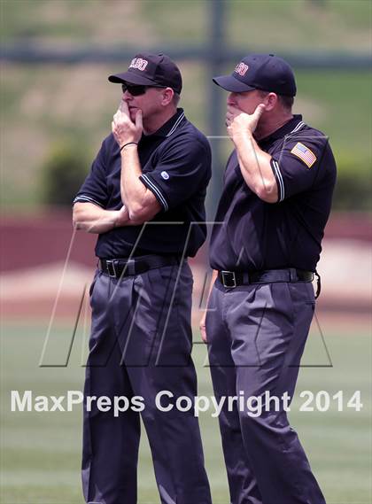 Thumbnail 2 in Carroll vs. Flower Mound (UIL 5A Regional Semifinal Playoff) photogallery.