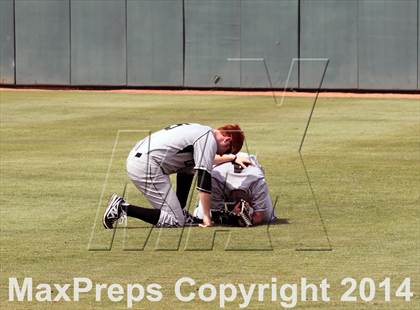 Thumbnail 3 in Carroll vs. Flower Mound (UIL 5A Regional Semifinal Playoff) photogallery.