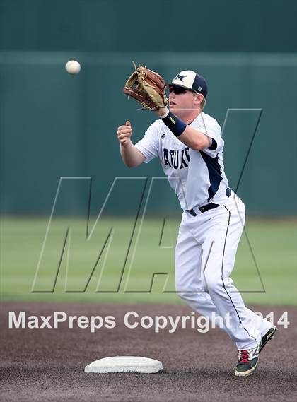 Thumbnail 3 in Carroll vs. Flower Mound (UIL 5A Regional Semifinal Playoff) photogallery.