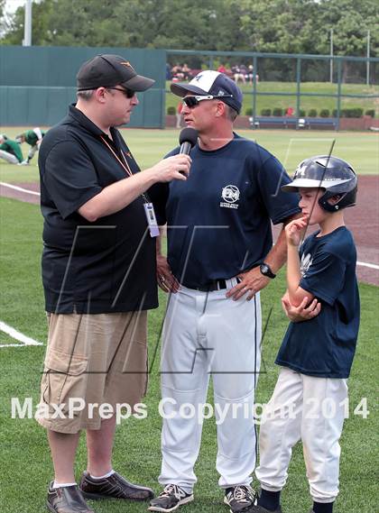Thumbnail 2 in Carroll vs. Flower Mound (UIL 5A Regional Semifinal Playoff) photogallery.