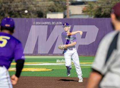 Thumbnail 1 in McAllen vs. Calallen (McAllen Tournament) photogallery.