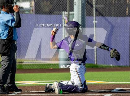Thumbnail 1 in McAllen vs. Calallen (McAllen Tournament) photogallery.