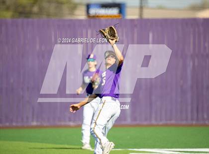 Thumbnail 1 in McAllen vs. Calallen (McAllen Tournament) photogallery.