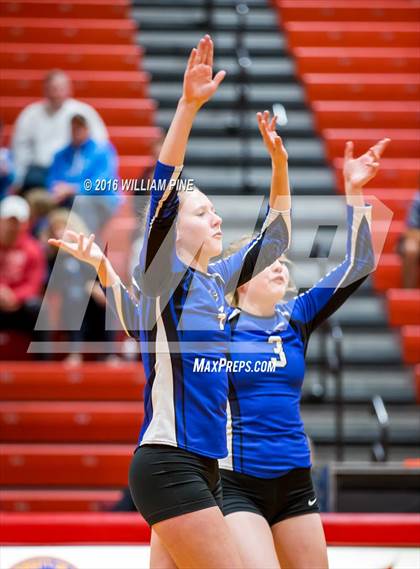 Thumbnail 3 in Bishop Ludden vs. Candor (NYSPHSAA Class D Regional Final) photogallery.
