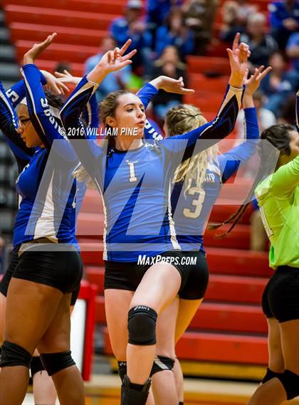 Thumbnail 3 in Bishop Ludden vs. Candor (NYSPHSAA Class D Regional Final) photogallery.