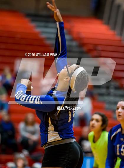 Thumbnail 3 in Bishop Ludden vs. Candor (NYSPHSAA Class D Regional Final) photogallery.