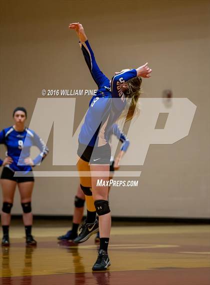 Thumbnail 3 in Bishop Ludden vs. Candor (NYSPHSAA Class D Regional Final) photogallery.