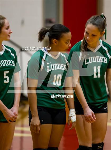 Thumbnail 3 in Bishop Ludden vs. Candor (NYSPHSAA Class D Regional Final) photogallery.