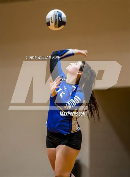 Thumbnail 3 in Bishop Ludden vs. Candor (NYSPHSAA Class D Regional Final) photogallery.
