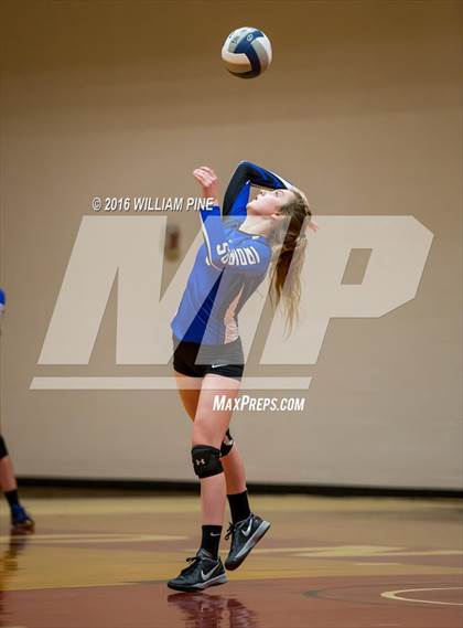 Thumbnail 3 in Bishop Ludden vs. Candor (NYSPHSAA Class D Regional Final) photogallery.