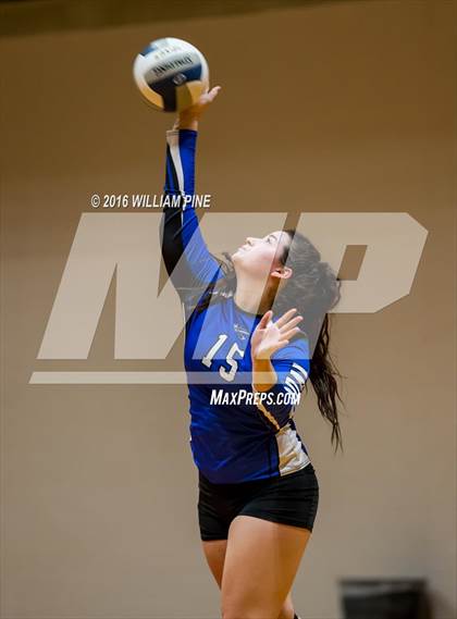Thumbnail 2 in Bishop Ludden vs. Candor (NYSPHSAA Class D Regional Final) photogallery.