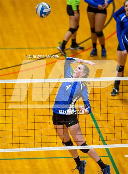 Thumbnail 3 in Bishop Ludden vs. Candor (NYSPHSAA Class D Regional Final) photogallery.