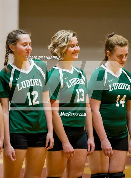 Thumbnail 2 in Bishop Ludden vs. Candor (NYSPHSAA Class D Regional Final) photogallery.