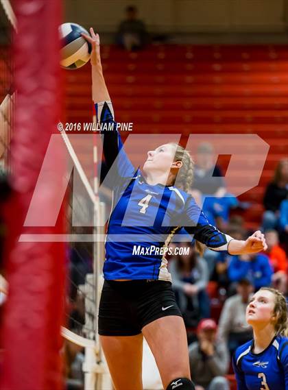 Thumbnail 2 in Bishop Ludden vs. Candor (NYSPHSAA Class D Regional Final) photogallery.