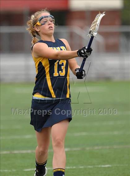 Thumbnail 2 in Carthage vs. Shoreham-Wading River (NYSPHSAA Class C Semifinal) photogallery.