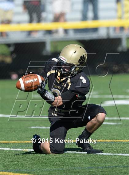 Thumbnail 3 in Hamden @ Daniel Hand photogallery.