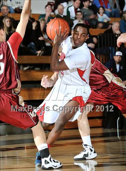 Thumbnail 1 in La Canada vs. Maranatha (So Cal Shootout) photogallery.
