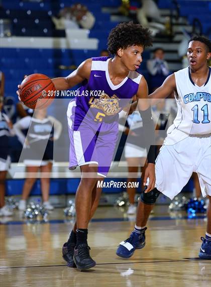Thumbnail 2 in Lynwood vs. Compton (CIF SS Playoffs) photogallery.