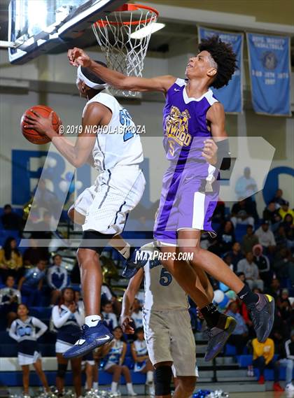 Thumbnail 3 in Lynwood vs. Compton (CIF SS Playoffs) photogallery.