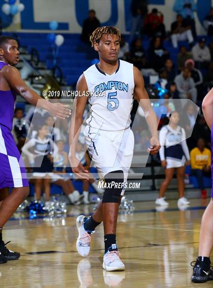Thumbnail 1 in Lynwood vs. Compton (CIF SS Playoffs) photogallery.